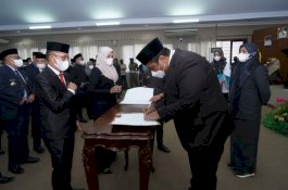 Chaidir Syam Lantik Pejabat Pemkab Maros Hasil Peleburan dan Penggabungan