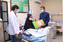 Hari Ginjal Sedunia, Pasien Hemodilisa Dapat Bingkisan