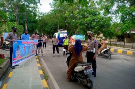 Gelar Operasi Keselamatan, Satlantas Jeneponto Edukasi Kepatuhan Berlalulintas dan Protokol Kesehatan