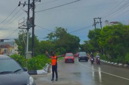 Foto-foto Petugas Dishub Makassar Saat Bertugas