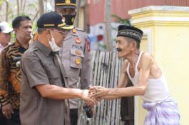 Bupati Jeneponto Kunjungi Korban Angin Puting Beliung di Tamalatea
