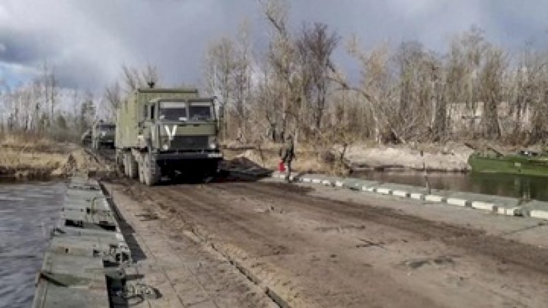 Ilustrasi. Rusia kembali melancarkan serangan udara yang menghantam bandara dan pangkalan militer di dekat Kota Lviv, Minggu (13/3). (via REUTERS/RUSSIAN DEFENCE MINISTRY)
