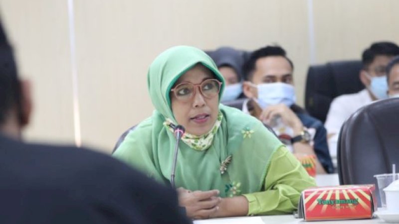 Anggota DPRD Kota Makassar dari Fraksi Partai Keadilan Sejahtera (PKS), Yeni Rahman