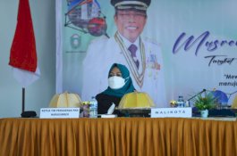 Hadiri Musrenbang Perempuan Erna Rasyid Taufan Dorong Perempuan agar Mandiri dan Tangguh