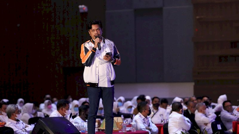 Kaban Bapenda Makassar,  Firman Hamid Pagarra saat memaparkan diacara akbar Rapat Koordinator Khusus Pemerintah Kota Makassar di Hotel Sheraton, Selasa (16/3/2022).
