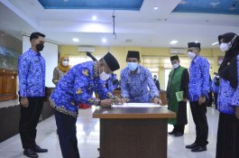 Bupati Jeneponto Pimpin Penyerahan SK dan Pengambilan Sumpah PNS Formasi 2019 