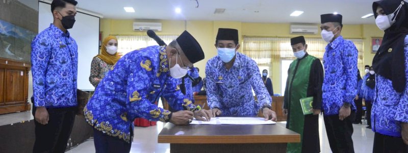 Bupati Jeneponto Pimpin Penyerahan SK dan Pengambilan Sumpah PNS Formasi 2019 