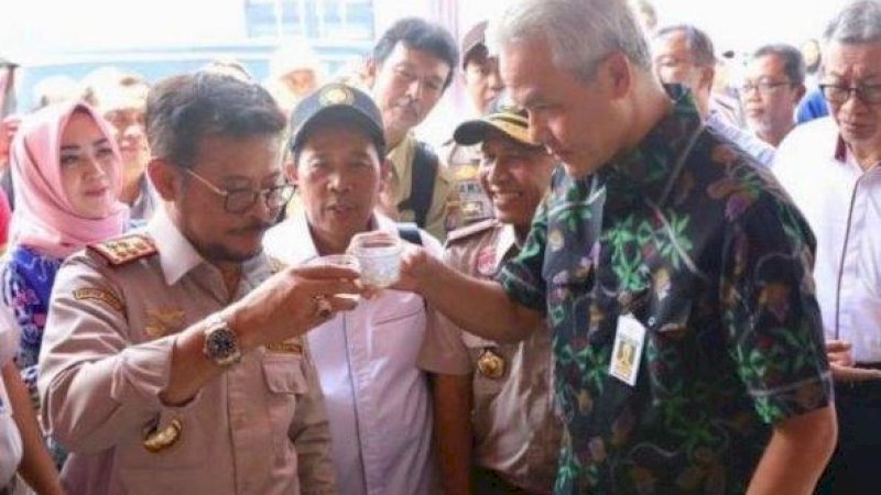 Menteri Pertanian, Syahrul Yasin Limpo (kiri), bersama Gubernur Jawa Tengah, Ganjar Pranowo, dalam satu kesempatan. (Foto: Istimewa)