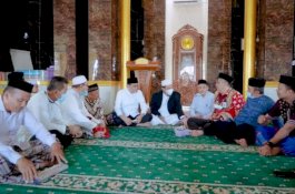 Safari Jumat di Takkalasi, Bupati Barru Titip Pesan Makmurkan Masjid