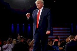 Trump Sebut Biden Gagal Hentikan Krisis Ukraina karena Takut Nuklir Rusia