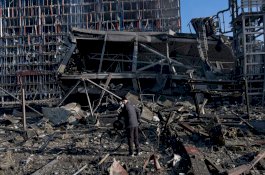 Meski Terkepung, Ukraina Tolak Permintaan Rusia untuk Menyerah di Mariupol
