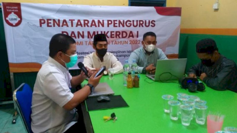 Pimpinan Daerah Lingkar Dakwah Mahasiswa Indonesia (PD Lidmi) Tarakan periode 2022-2024 menggelar penataran pengurus dan Musyawarah Kerja Daerah (Mukerda) I, Selasa (22/3/2022).