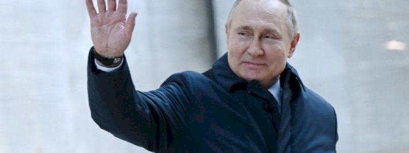 Putin Dirumorkan Kurang Sehat, Kremlin: Dia Baik-baik Saja