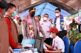 Bersama Bupati Barru, Kapolda Sulsel Kunjungi Gerai Vaksin Anak