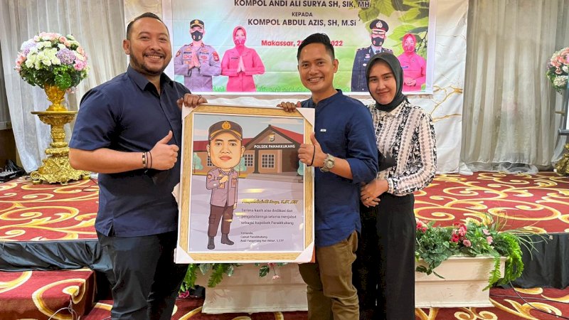 Camat Panakkukang Andi Pangerang Nur Akbar menghadiri undangan acada pisah sambut Kapolsek Panakkukang di Hotel Remcy Kelurahan Masale, Jumat (25/3/2022) malam.