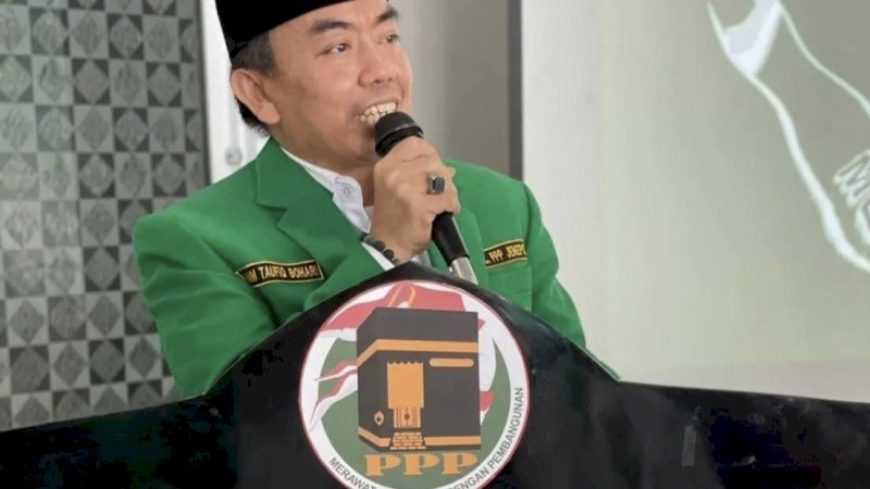 
Ketua DPC PPP Kabupaten Jeneponto Imam Taufiq Bohari