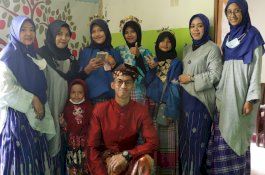 Peringati Hari Kebudayaan Makassar, Murid SD-SMP Anak Indonesia Kenakan Pakaian Adat