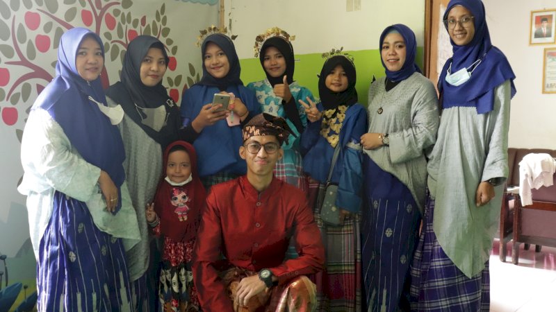 Peringati Hari Kebudayaan Makassar, Murid SD-SMP Anak Indonesia Kenakan Pakaian Adat