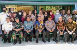 Amran Mahmud Resmikan Pasar Tani dan Nelayan KTNA Wajo di Sabbangparu