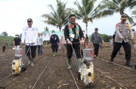 Mentan SYL Dorong Bone Jadi Lokomotif Pertanian Indonesia