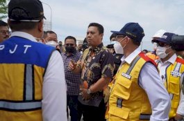Wakil Ketua Komisi V DPR RI Tinjau Proyek Pembangunan Jalan Akses Tol MNP