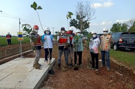 Peringati Hari Air Sedunia, PT Bumi Karsa Gelar Kegiatan Penanaman Pohon