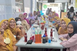 Bappeda Makassar Rayakan Hari Kebudayaan dengan Bersantap Siang di Mie Anto 