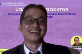Kembangkan Model Pembelajaran Menulis Berbasis Literasi Digital, Abdul Haliq Raih Gelar Doktor di UNY