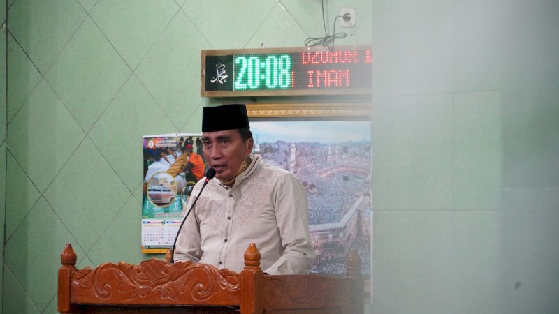 Camat Makassar, Akbar Yusuf saat Safari Ramadhan di Maccini Parang, (5/4/22).