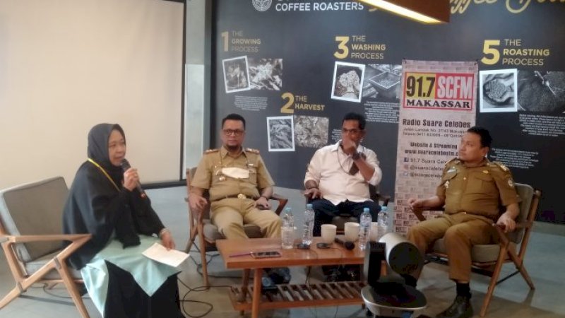 Diskominfo Makassar saat menggelar Coffe Morning, di Cafe Up Normal, (29/3/22).