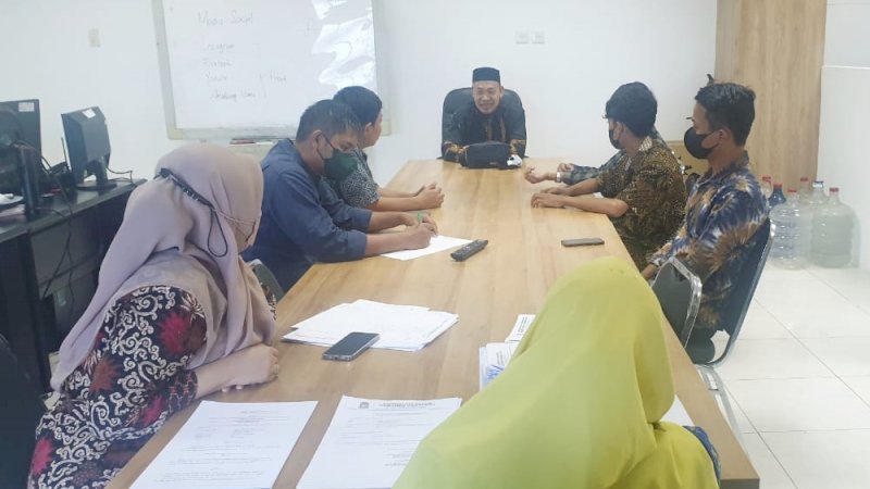 Bagian Prokopim Pemkot Makassar ikuti Pengajian di Bulan Ramadhan.(7/4/22).