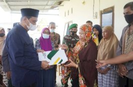 Korban Kebakaran di Tanete Rilau Terima Bantuan dari Pemkab Barru