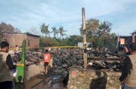 Korban Kebakaran di Bone Berterima Kasih ke Gubernur Sulsel