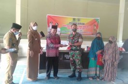 132 Warga Desa Mappedeceng Luwu Utara Terima BLT Dana Desa