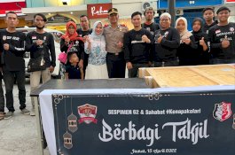 Serdik Sespimmen Dikreg 62 Berbagi Takjil di Makassar