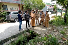 Camat Manggala, Lurah Borong dan Disperkim Tinjau Fasum Fasos Pengembang yang Belum Diserahkan