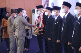 Genjot Regenerasi Petani, Kementan Lepas Puluhan Petani Muda Magang ke Jepang