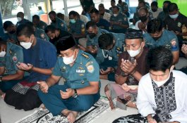 Satu Tahun Patroli Abadi KRI Nanggala-402, Lantamal VI Makassar Gelar Doa Bersama