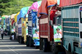 Gubernur Andi Sudirman Lepas Bantun Benih Gratis untuk 100 Ribu Hektare