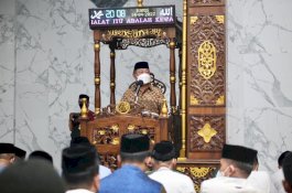 Wabup Gowa Tarawih Bareng Warga Bontolempangan