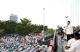 Walikota Danny Pomanto Serahkan Zakat ASN Kota Makassar Ke Baznas