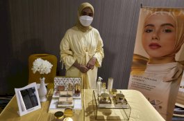 Mau Tampak Lebih Muda dari Usia Sebenarnya? Ini 2 Bahan yang Wajib Ada Dalam Skincare Kalian