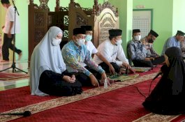 Bupati Wajo Tutup Festival Keagamaan di Keera, Ketua TP PKK Uji Hafalan Hafiz