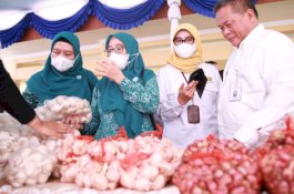 Kementan Pantau Gelar Pangan Murah di Lamongan, Ketersediaan Beras Surplus