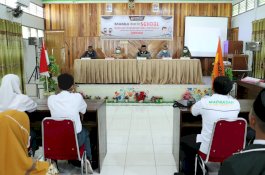 Bawaslu Barru Sosialisasi Pengawasan Pemilu Partisipatif ke Pelajar
