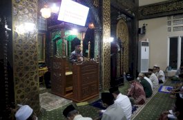 Hadiri Safari Ramadan di Masjid Nurul Mukjizat, Ini Pesan Sekcam Panakkukang