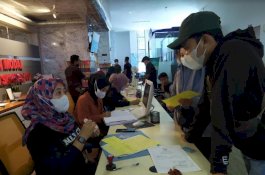 Warga Barru Ramai-Ramai Urus Kartu Kuning, Syarat Melamar Kerja di PLTU