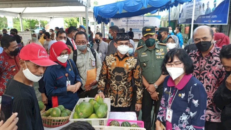 Kegiatan berlangsung di halaman Dinas Pangan Pertanian dan Perikanan Kota Balikpapan, Jalan Marsma Iswahyudi Nomor 81 Damai Bahagia. 