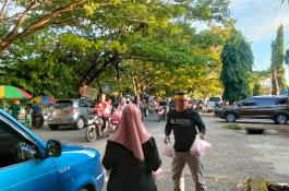 Alumni Himal Smada Bone Angkatan 96 Berbagi Takjil