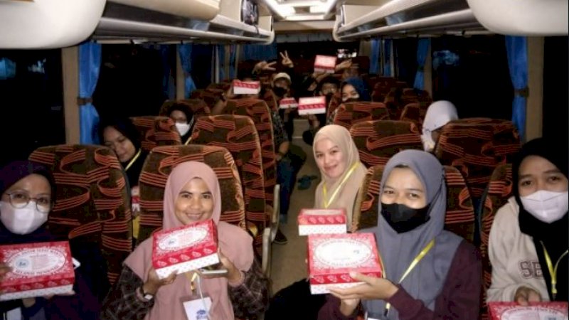 PT Pelabuhan Indonesia (Persero) Regional 4 memberikan bantuan bantuan paket buka puasa dan paket makan sahur kepada para pemudik.